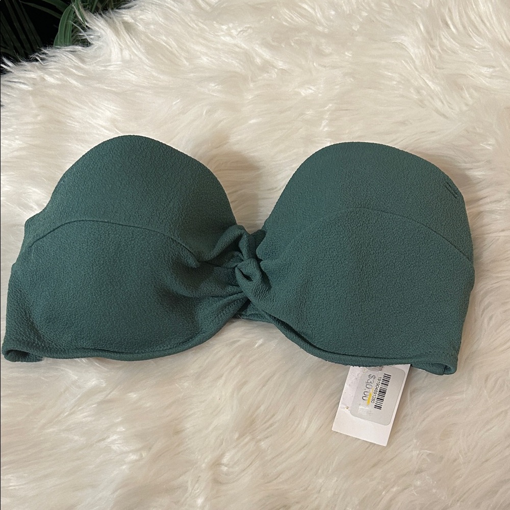 NWT Shade & Shore Bikini Top